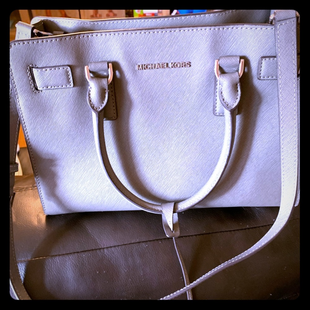 Mercer Large Pebbled Michael Kors with wallet